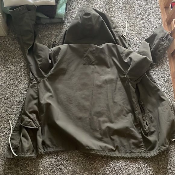 H&M Light Spring Jacket - Picture 3 of 3